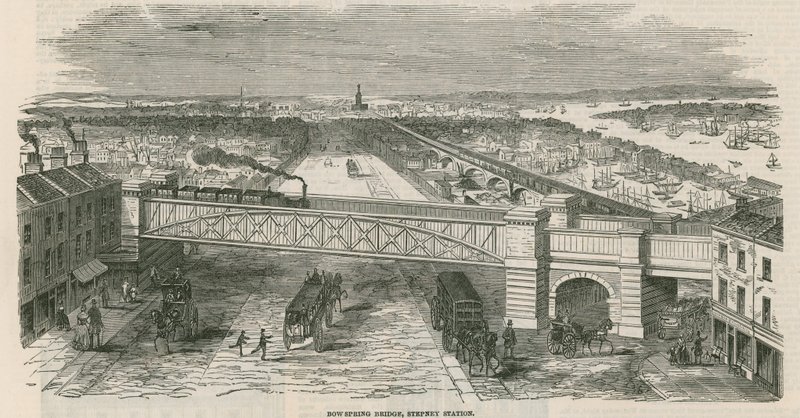 Ponte Bow Spring, Estação Stepney, Londres de English School