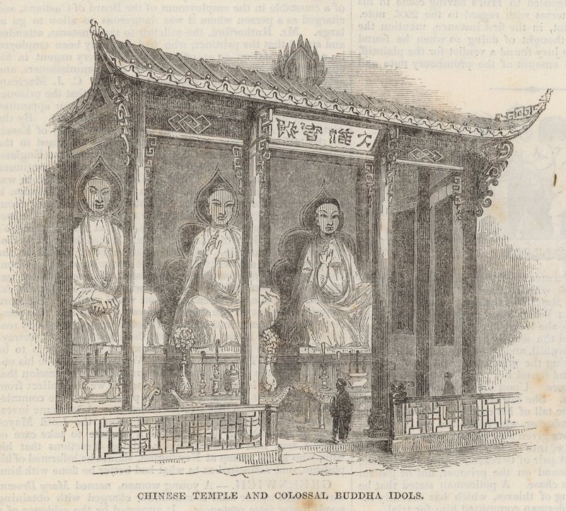 Templo chinês e colossais ídolos de Buda de English School