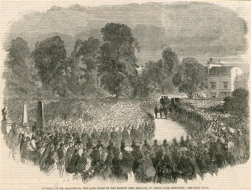 Funeral do Sr. Braidwood, o falecido chefe da Brigada de Incêndio de Londres, em Abney Park Cemetery, Londres de English School