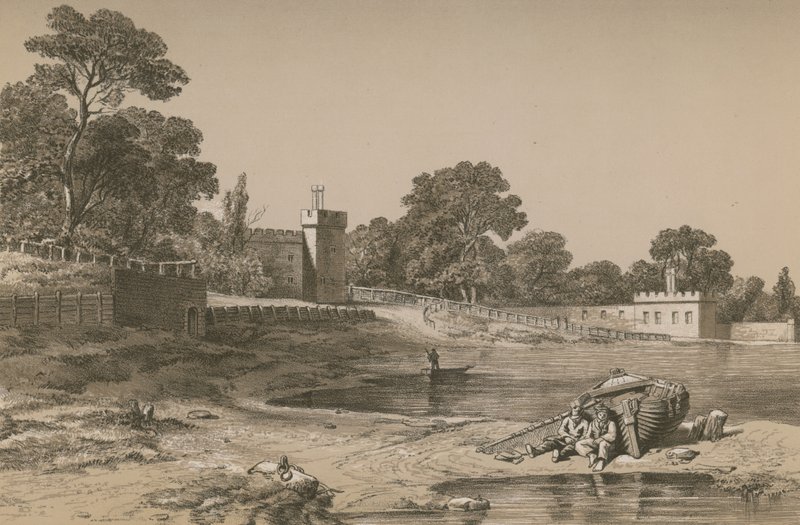 Hampton Court de English School
