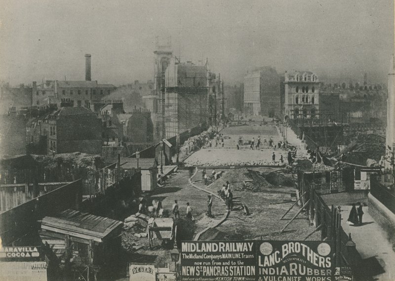 Viaduto de Holborn em construção em 1869 de English School