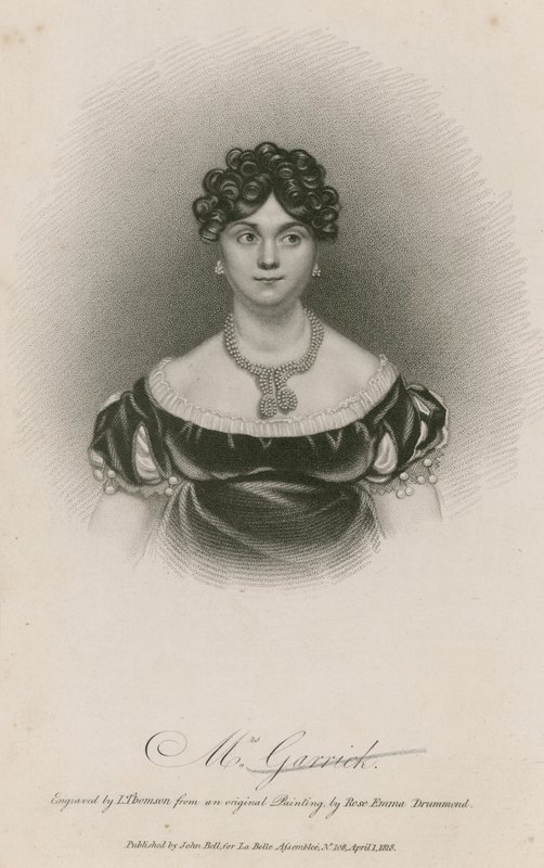 Sra. Garrick (Eva Marie Veigel) de English School