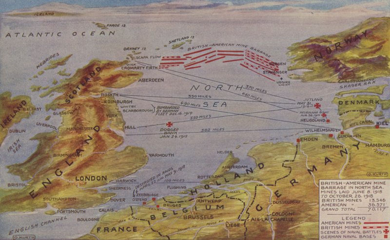 Mapa em perspetiva mostrando a localização da barragem de minas do Mar do Norte, o cenário das principais acções navais e as bases navais alemãs (litografia a cores) de English School