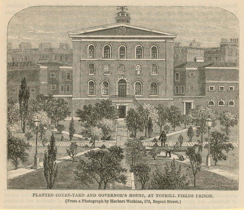 Pátio de plantação plantado e Casa dos Governadores na Prisão de Tothill Fields de English School