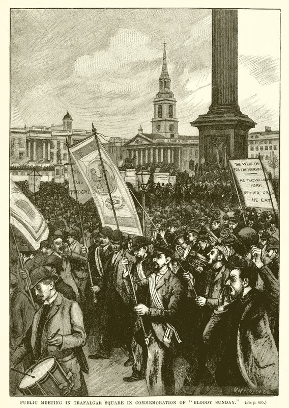 Reunião Pública na Praça Trafalgar em Comemoração do Domingo Sangrento de English School