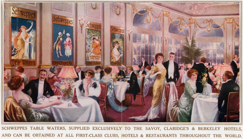 Águas da mesa de Schweppes de English School