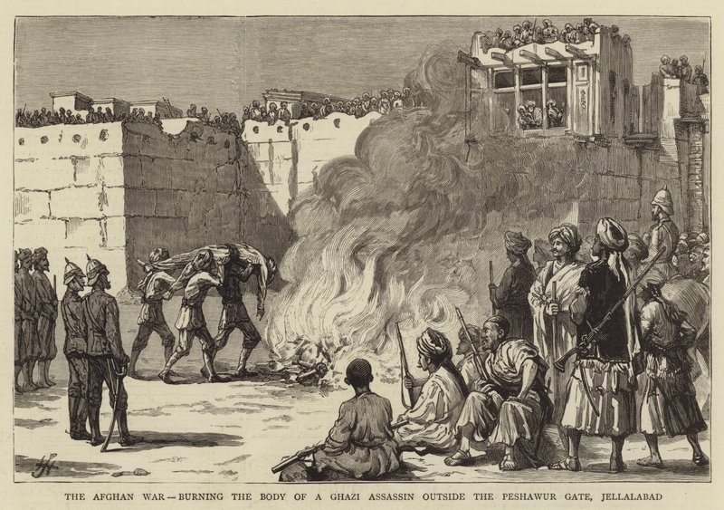 A Guerra do Afeganistão, queimando o Corpo de um Assassino Ghazi fora da Porta de Peshawur, Jellalabad (gravura) de English School