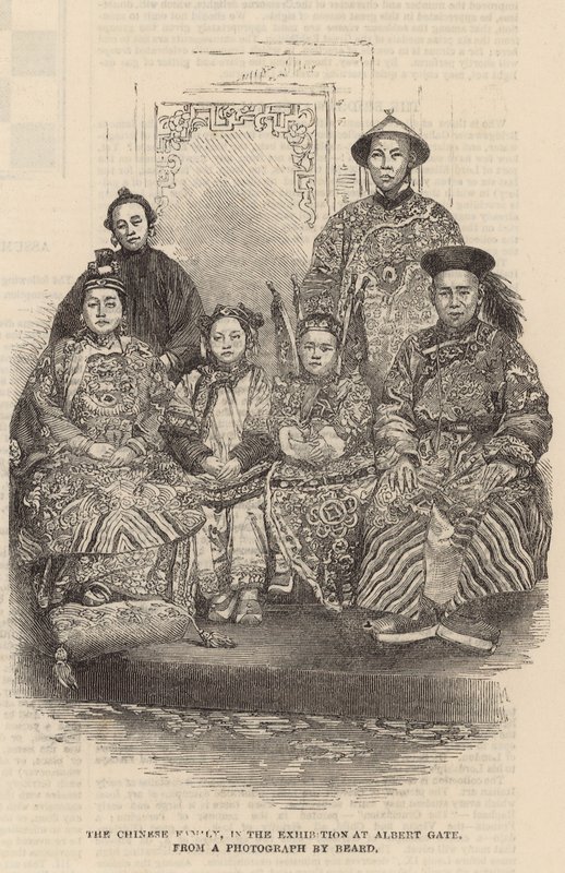 A família chinesa na exposição no Albert Gate de English School