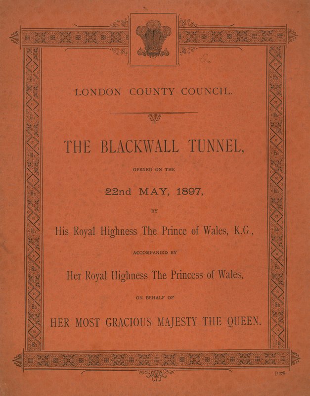 A abertura do túnel Blackwall de English School