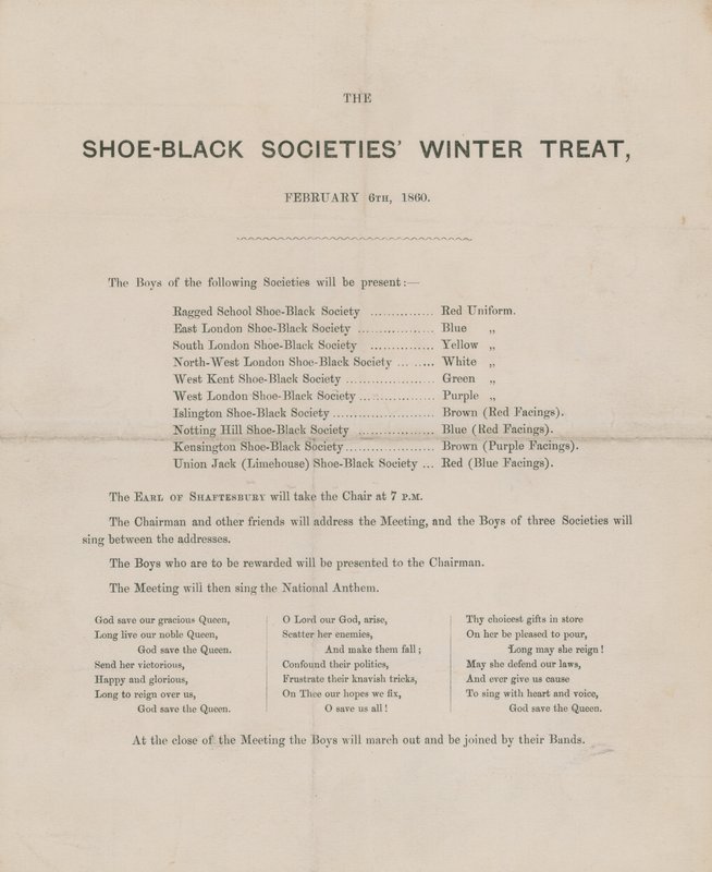 O tratamento de inverno de Soceties sapatos-preto de English School
