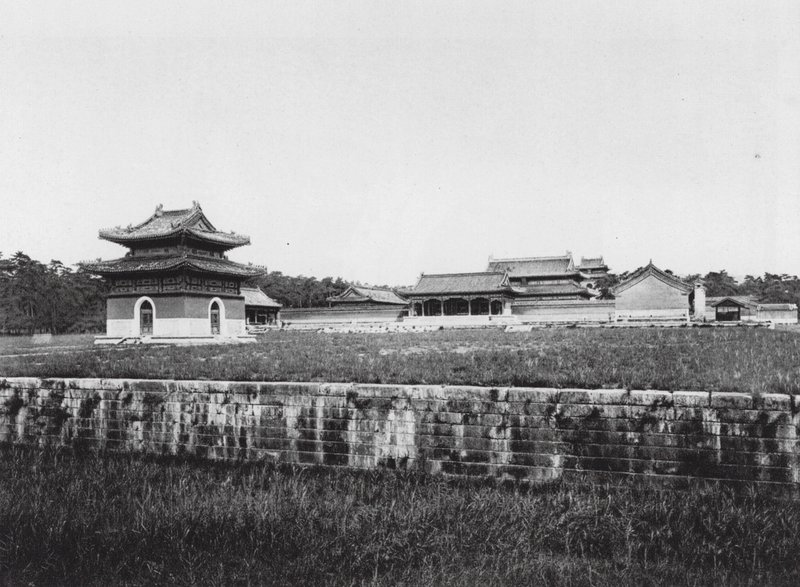 Siling, Chihli, um templo tumular (fotografia a preto e branco) de Ernst Boerschmann