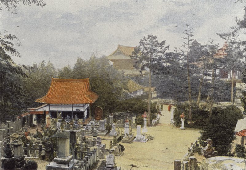 Cemitérios de Kurodani em Kioto, túmulos de Sculptee de European Photographer