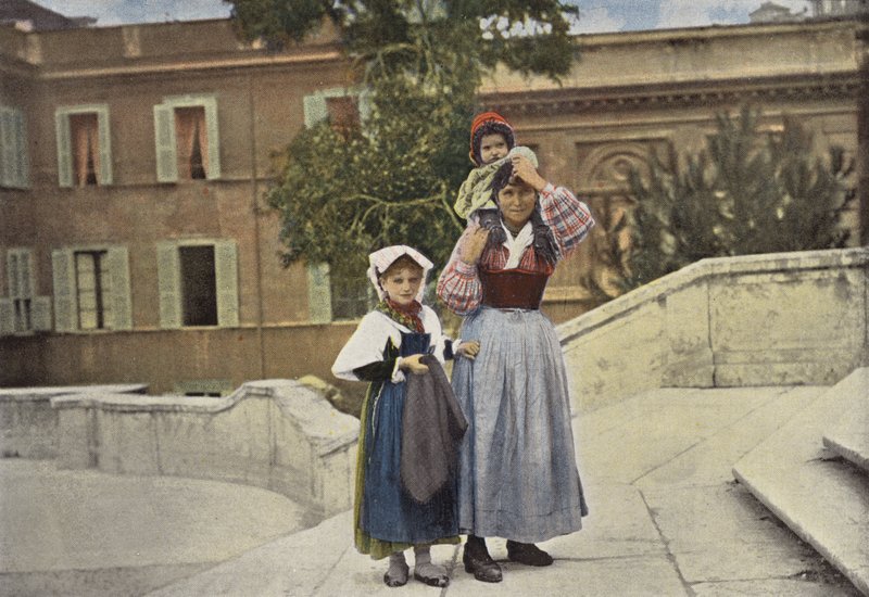 Roma, a quantidade de famílias na trindade do monte de European Photographer