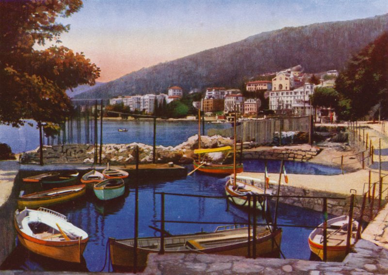 Opatija, agora Opatija na Croácia: Marina com vista para a orla sul (foto) de European Photographer