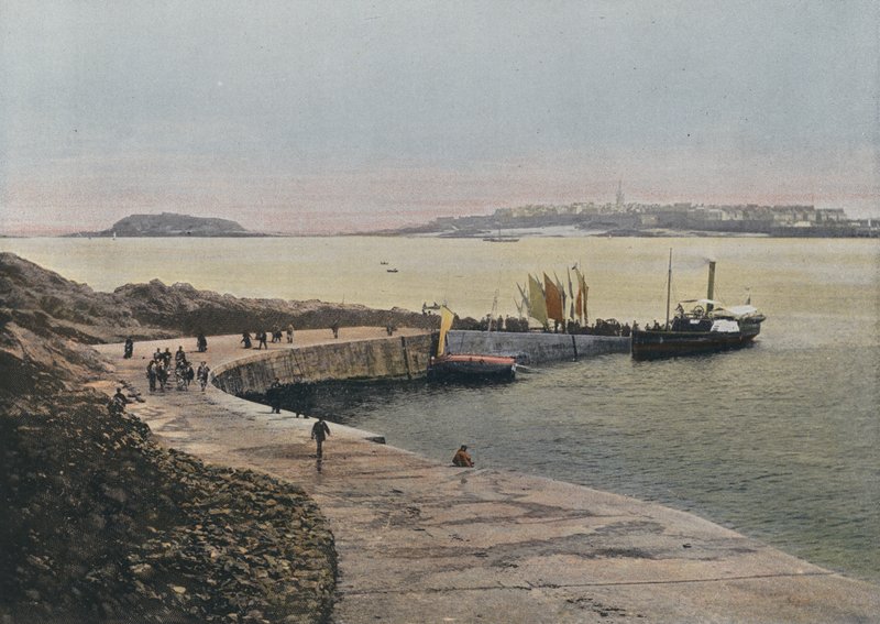 A Baía de Saint-Malo, vista de Dinard (foto colorida) de European Photographer