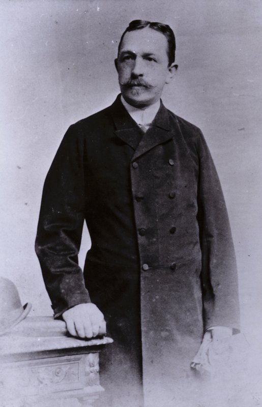 Oskar Lenz, geólogo e mineralogista germano-austríaco (foto a p/b) de European Photographer