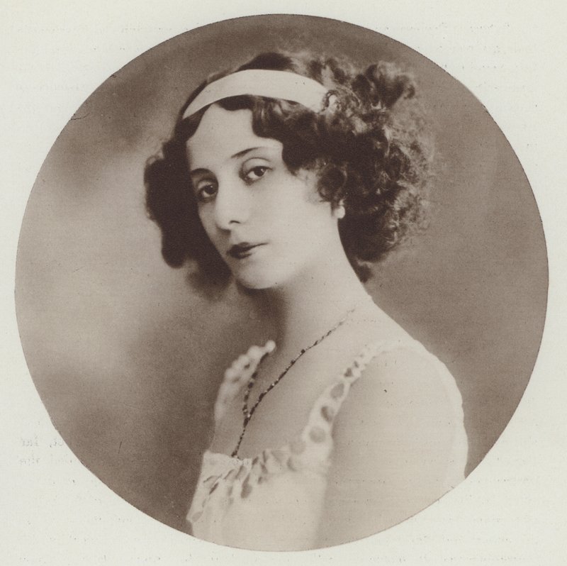 Pavlova em 1910 (fotografia a preto e branco) de European Photographer