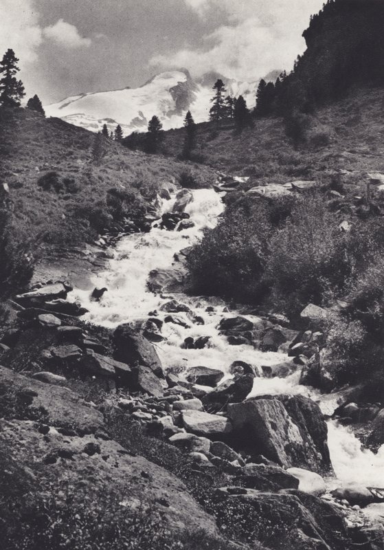 Alpes Orientais: A Gama Reichen da extremidade superior do Tal Wildgerlos (foto a p/b) de Francis Sydney Smythe