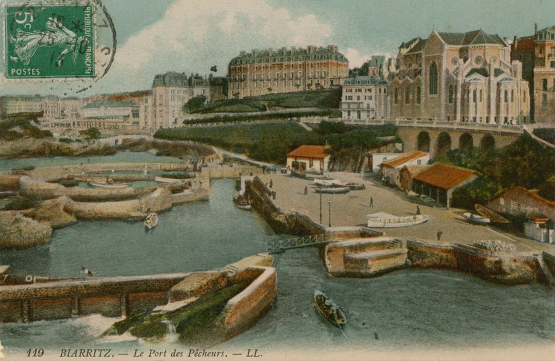 Biarritz, o porto dos pescadores. Postal enviado em 25 de outubro de 1913. de French Photographer