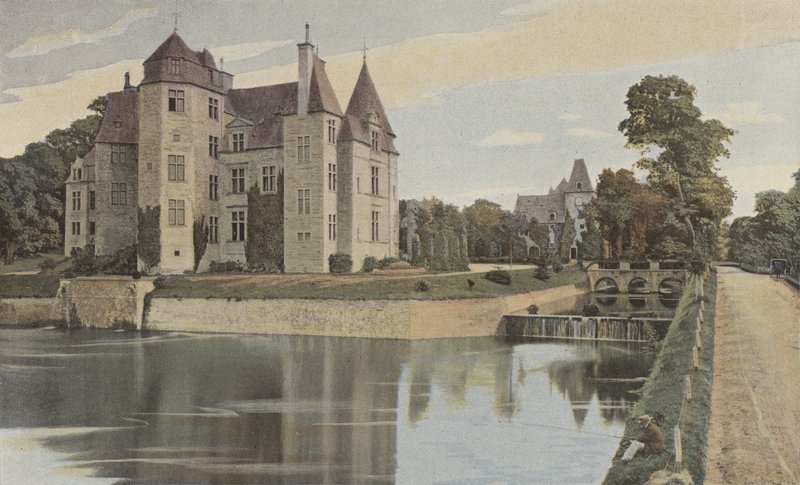 Chateau De Tourlaville de French Photographer