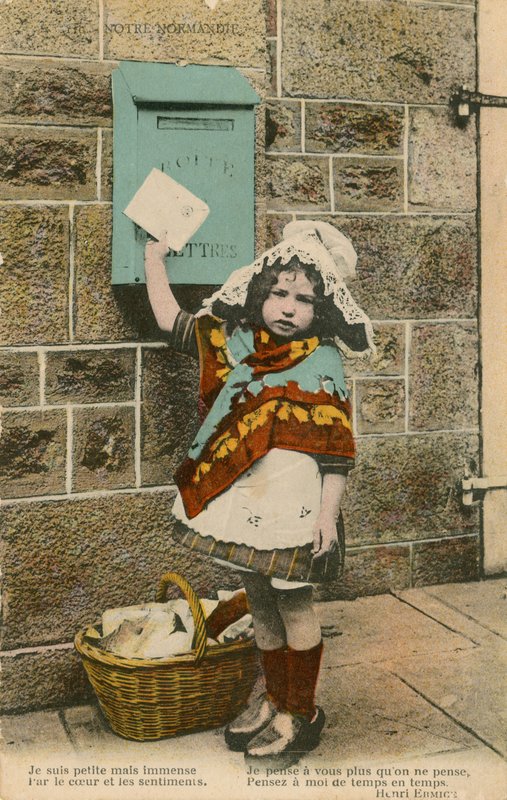 Criança postando uma carta de French Photographer