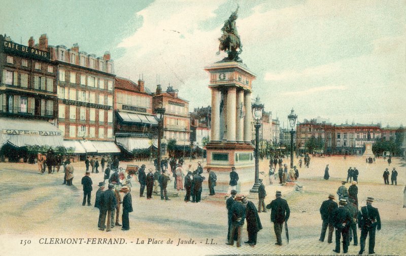 Clermont-Ferrand, a Place De Jaude de French Photographer
