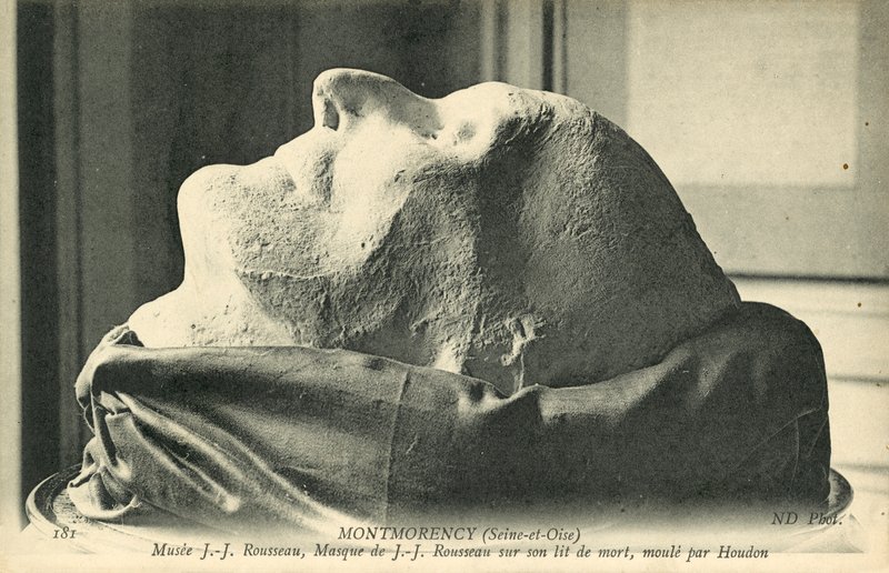 Máscara da morte de Jean-Jacques Rousseau, moldada por Houdon de French Photographer