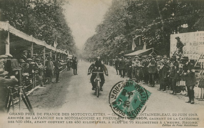 Grande Prémio de Motociclismo Francês, Fontainebleau, 22 de Junho de 1913. Lavanchy venceu a categoria de 500 cc num Motosacoche com pneus Hutchinson, completando o percurso de 450 quilómetros a mais de 75 quilómetros por ho de French Photographer