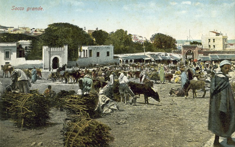 Grand Socco, Tânger, Marrocos (foto a cores) de French Photographer