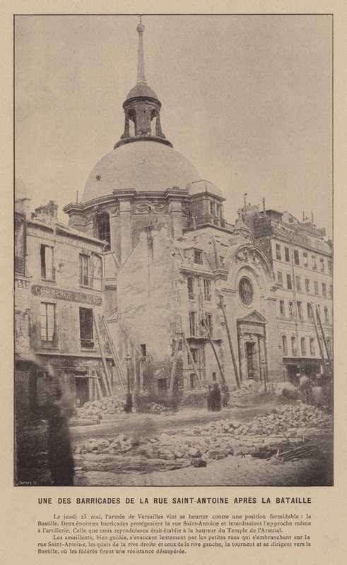 A Comuna de Paris, Uma das Barricadas da Rue Saint-Antoine depois da Batalha (foto a p/b) de French Photographer