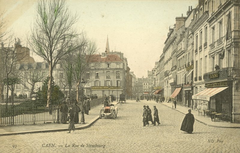 Rue de Strasbourg, Caen (foto a cores) de French Photographer