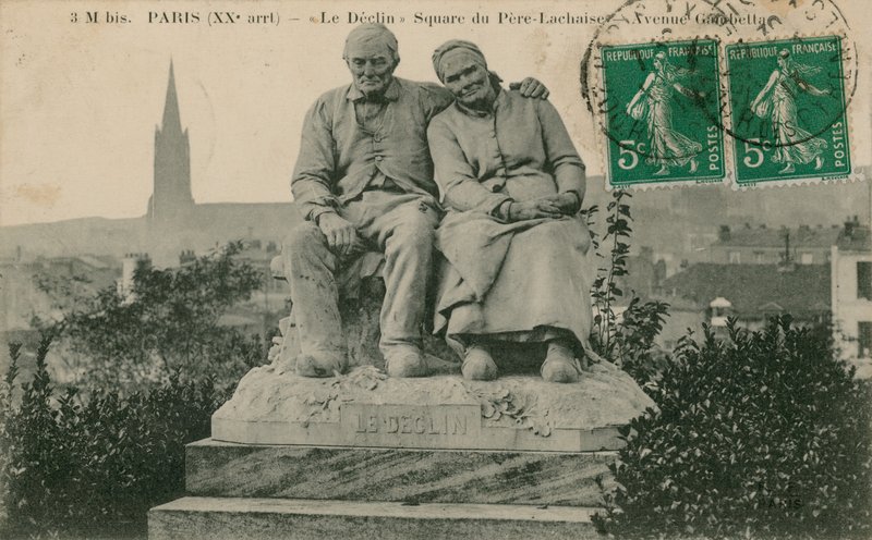 Le Declin (o declínio), estátua na Praça do Père Lachaise, Paris, por Clement Leopold Steiner. Postal enviado em 1913. de French Photographer
