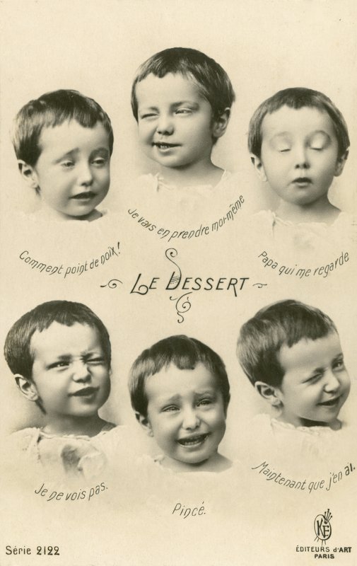 Menino puxando caras (foto a p/b) de French Photographer