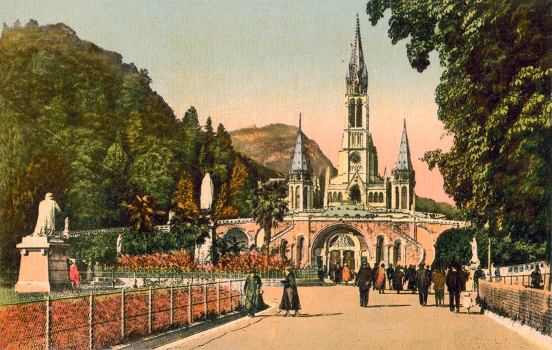 Lourdes, França de French Photographer