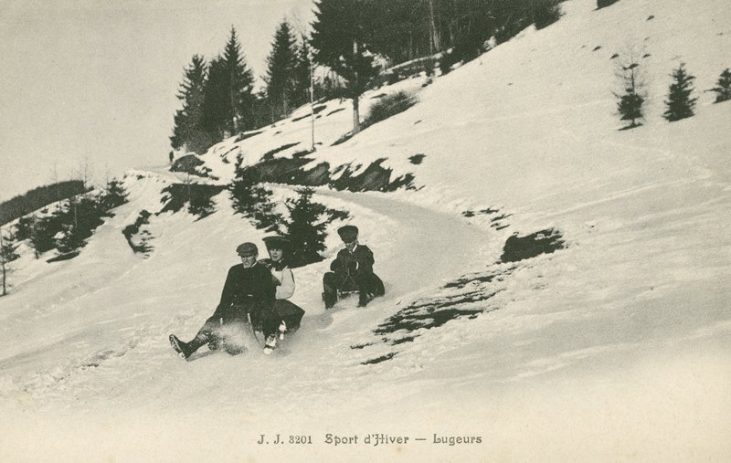Lugers em uma montanha (foto a p/b) de French Photographer