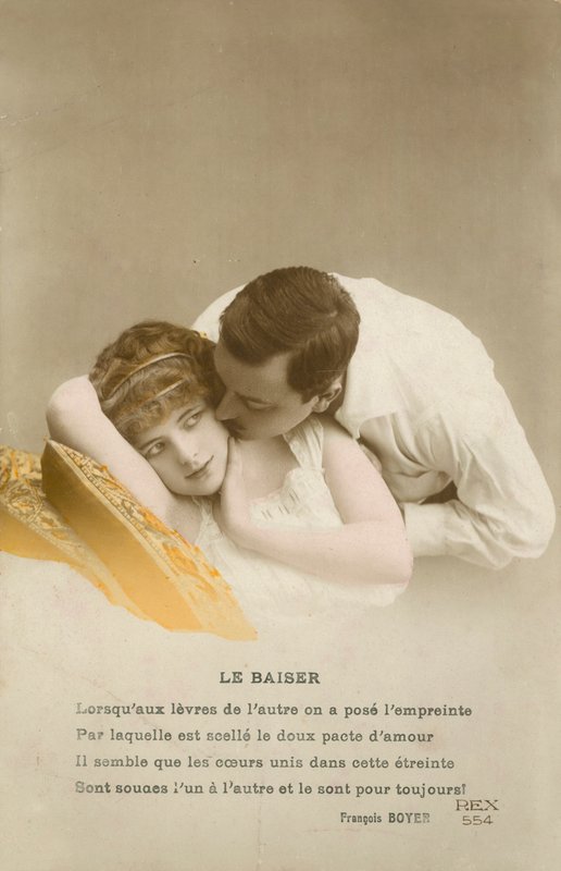 Homem, beijando, tímido, menina, bochecha de French Photographer