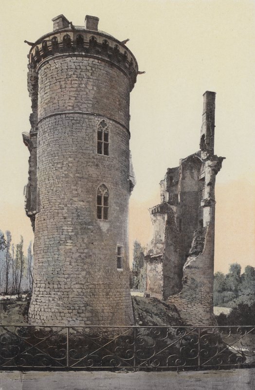 Mehun-sur-Yevre, Resto do Castelo, cote N de French Photographer