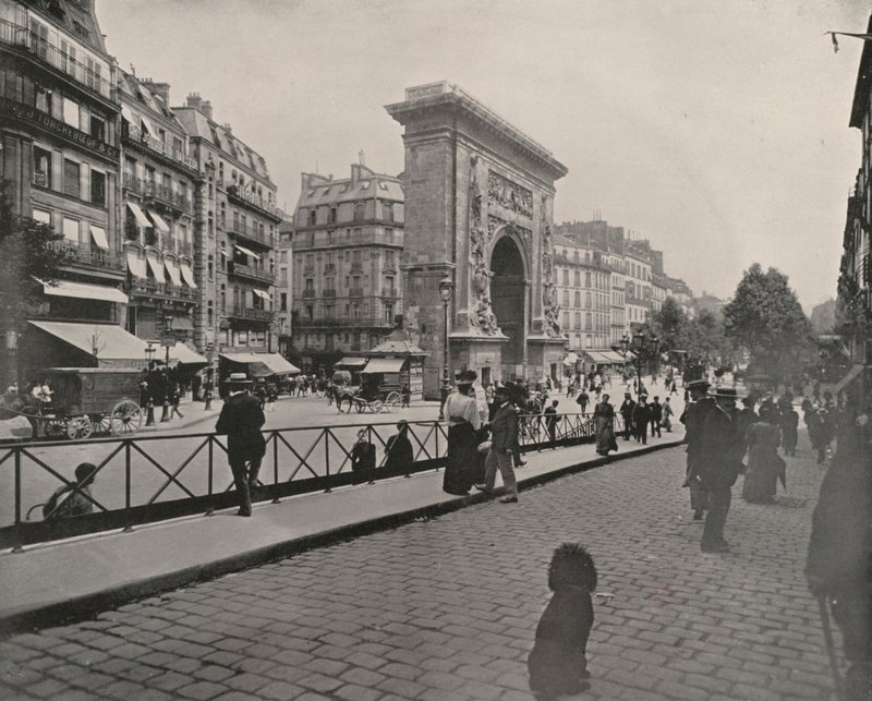Paris: Porte St Denis, Hora do Almoço (foto a p/b) de French Photographer