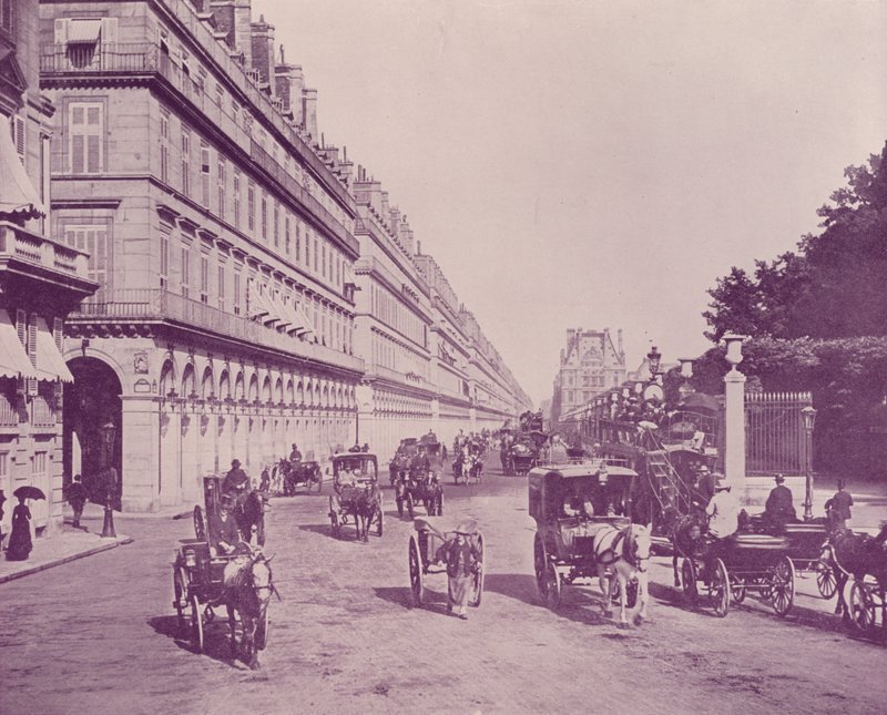 Paris: Rue de Rivoli, olhando para Leste, da Place de la Concorde (foto a p/b) de French Photographer