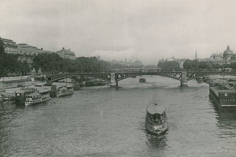 Perspectiva sobre o Sena, a Ponte de Saint-Peres, o Sena e a Ponte dos Santos-Peres (fotogravação) de French Photographer