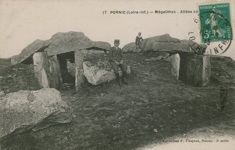 Pornic, megálitos. Postal enviado em 1913. de French Photographer