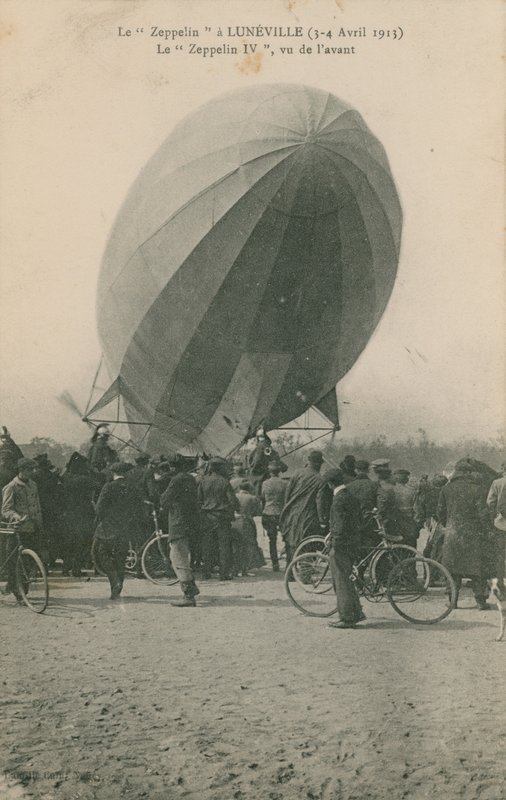 Postal de um zepelim em Luneville, enviado em 1913 de French Photographer