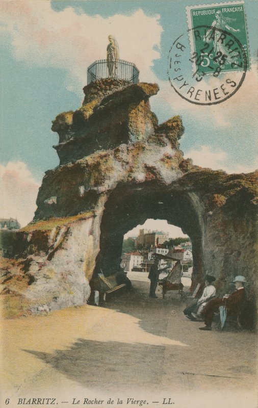 A Rocha da Santíssima Virgem em Biarritz, França. Postal enviado em 1913. de French Photographer