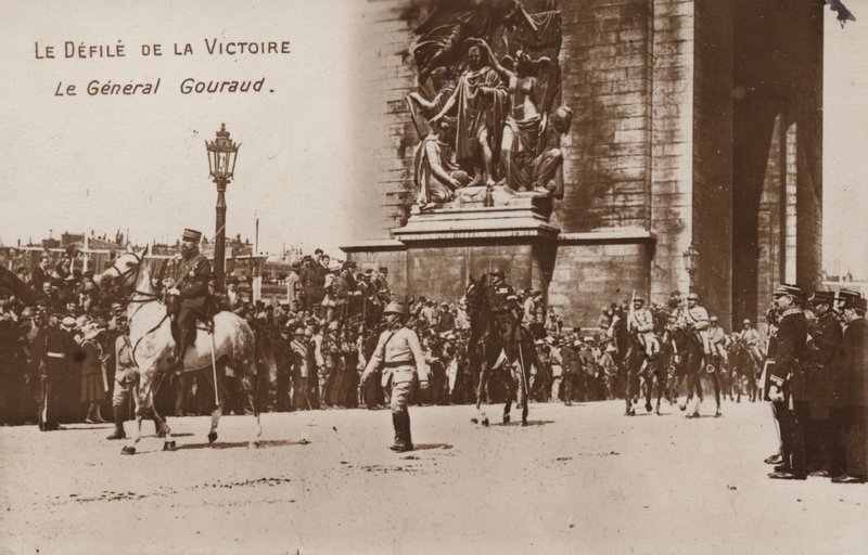 A parada da vitória, general Gouraud de French Photographer