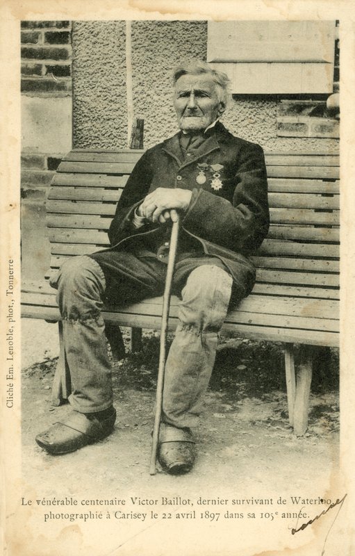 Victor Baillot, o último sobrevivente da Batalha de Waterloo, fotografado em Carisey em 22 de abril de French Photographer