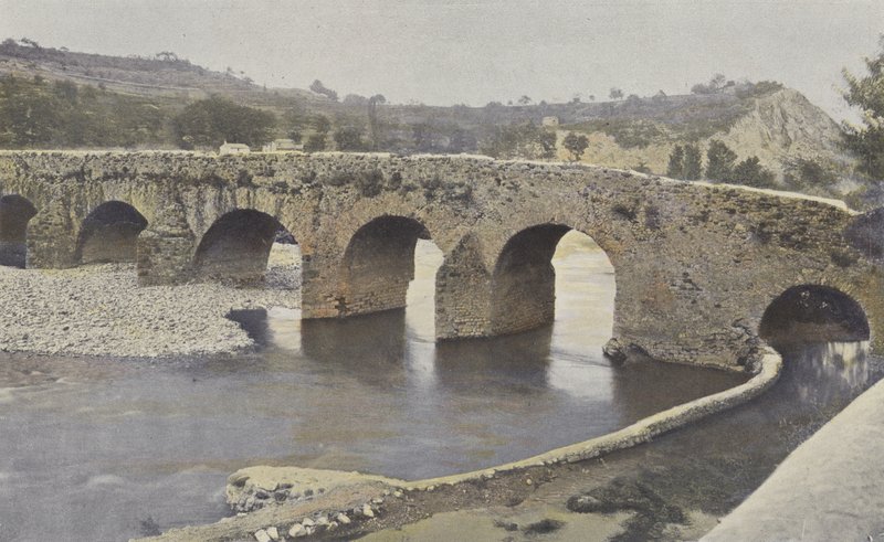 Viviers, ponte românica, no Escoutay, vista a montante de French Photographer