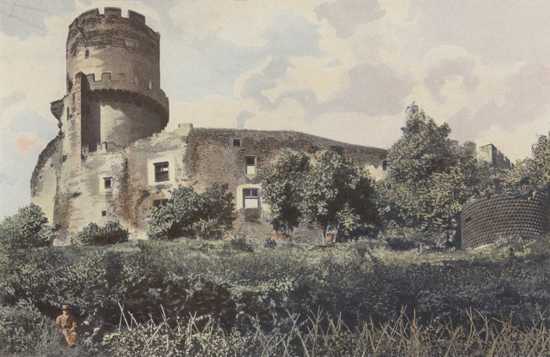 Volvic, antigo Chateau de Tournoel, vista geral de French Photographer