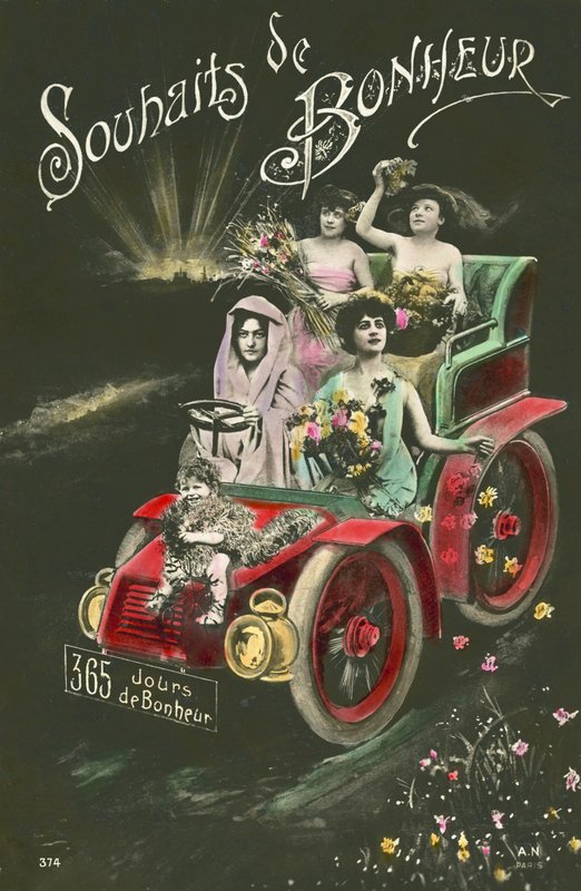 Mulheres a atirar flores de um carro (foto a cores) de French Photographer