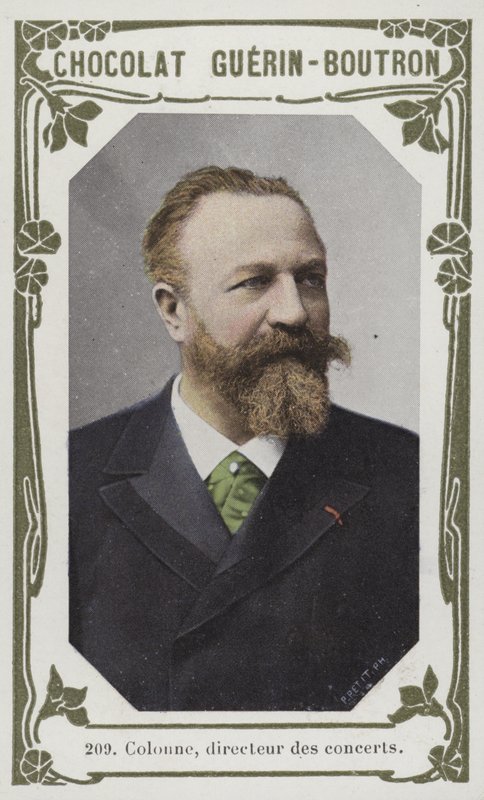 Coluna, diretor de concertos (foto colorida) de French School