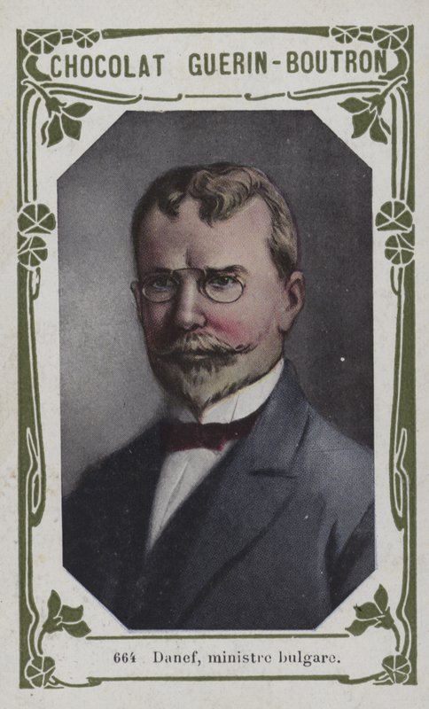 Danef, ministro búlgaro (foto colorida) de French School